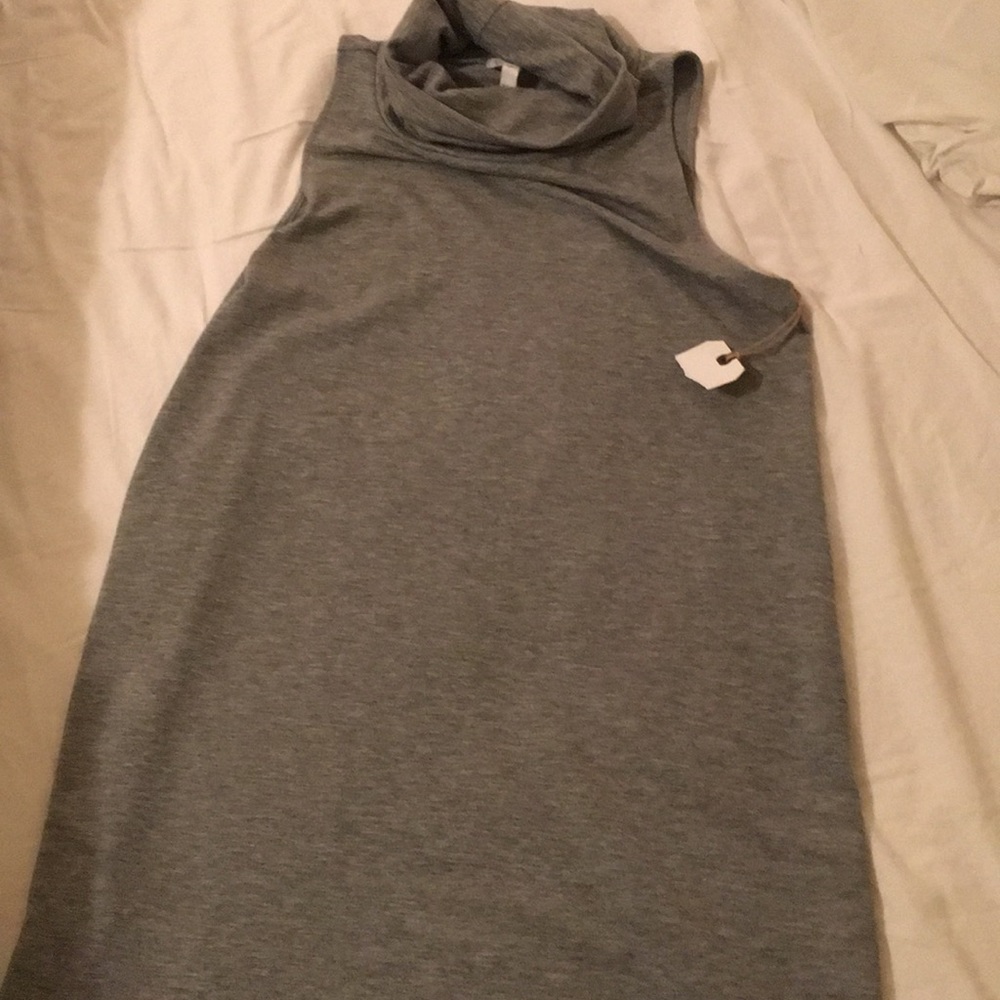 Jersey turtleneck sleeveless dress